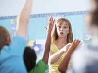 photo of a teacher presenting to a classroom