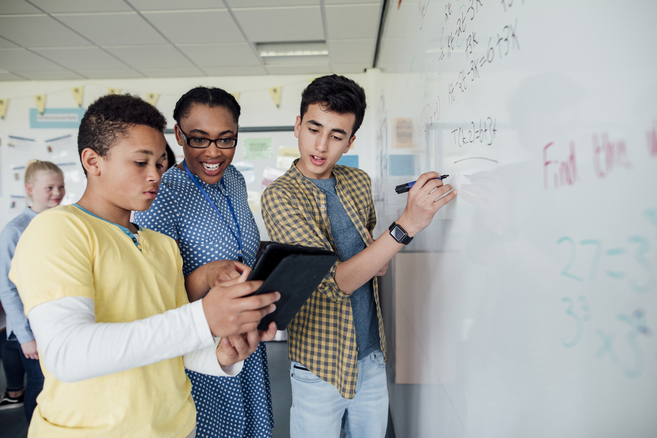 Принцип студента. Иностранные студенты с флагами. Foreign teachers. Foreign students. School student.