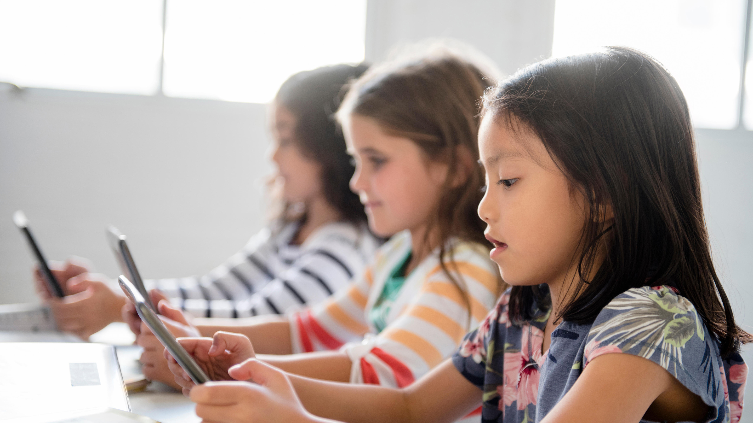 3 Super Engaging Ways to Integrate Technology Into Lessons for Young Readers