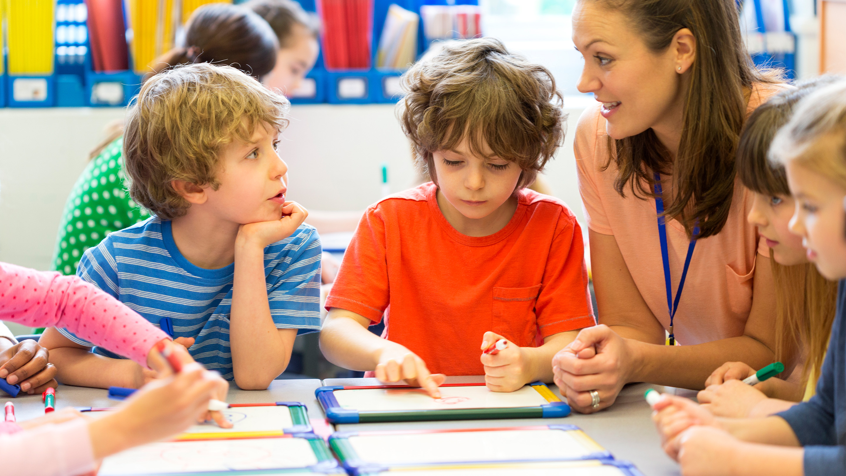 6 Ways to Use Clipboards and Whiteboards to Boost Engagement