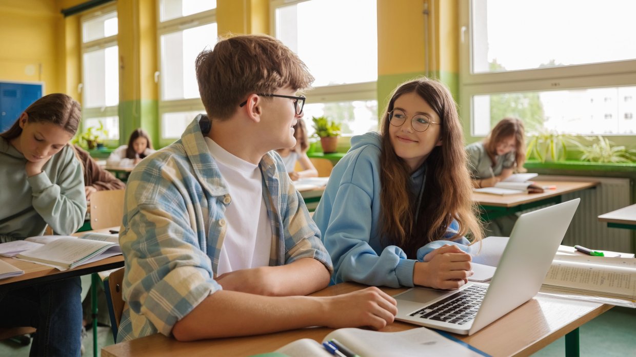 Learning Language Class Implementing UDL in World Language Classes | Edutopia
