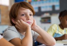 Disengaged elementary student in class
