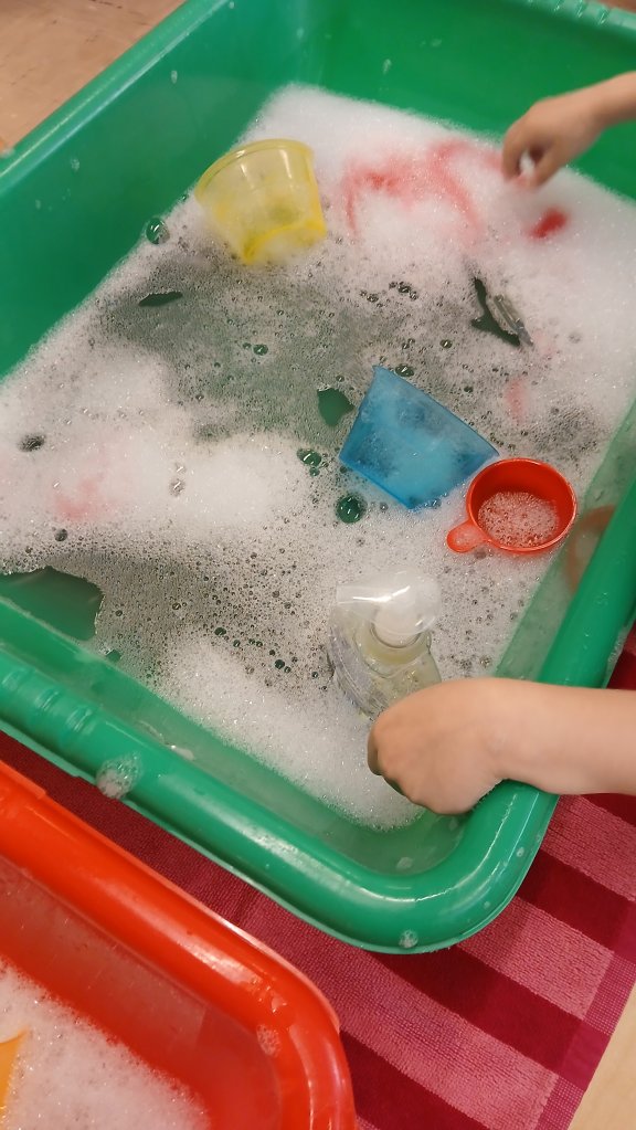 A photo example of the sensory play with water activity.