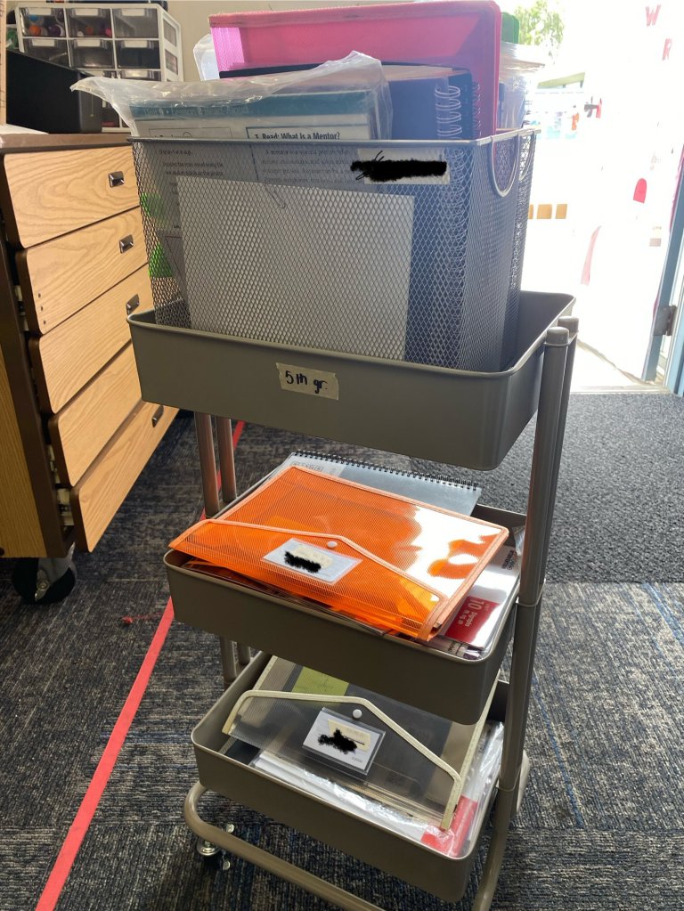 A photo example of Gloria Sevilla's cart.